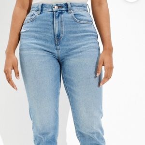 BNWT American eagle mom jeans size 0 (25)